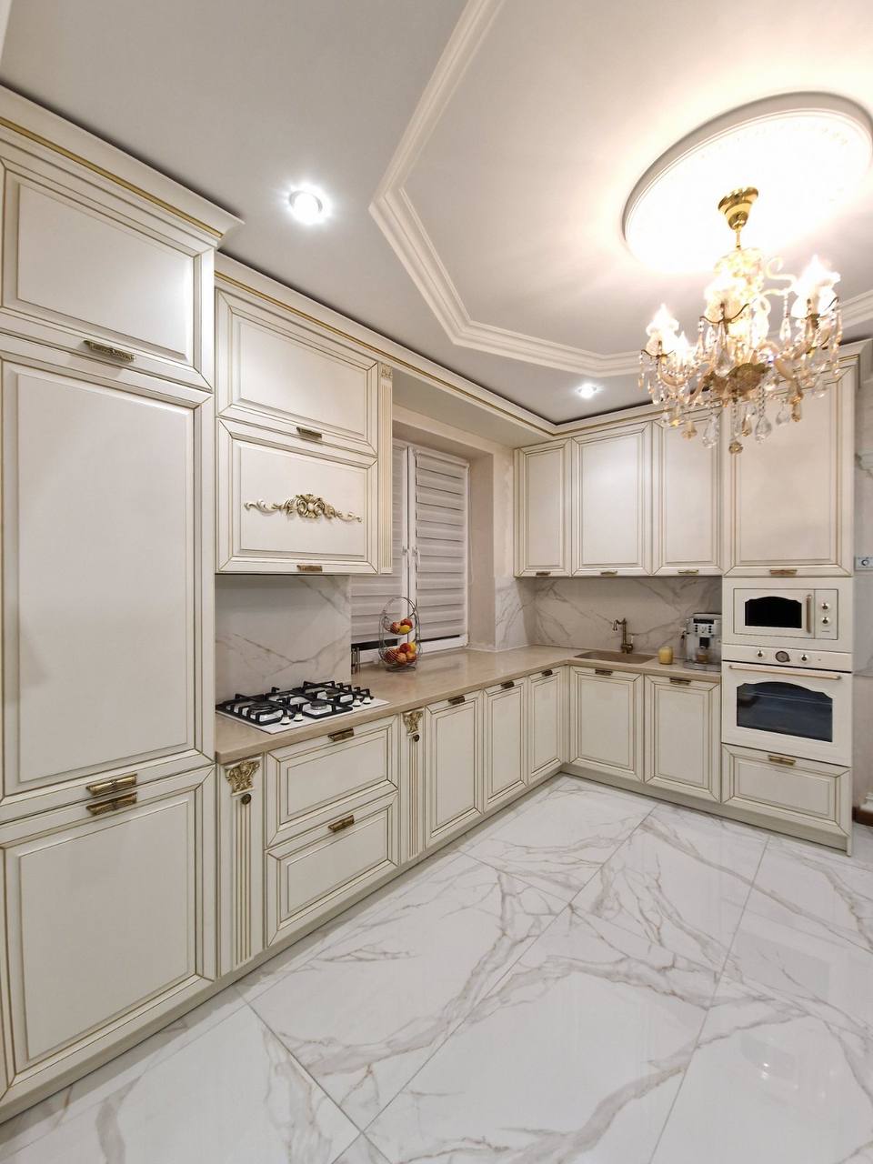 акриловий камінь, акриловий камінь Ужгород, акриловий камінь Закарпаття, стільниця з акрилового каменю, акрилова стільниця, кухняпід замовлення, стільниця разом з підвіконням, Grandex , Acrylicstonestudio, дизайн кухні, замовити стільницю