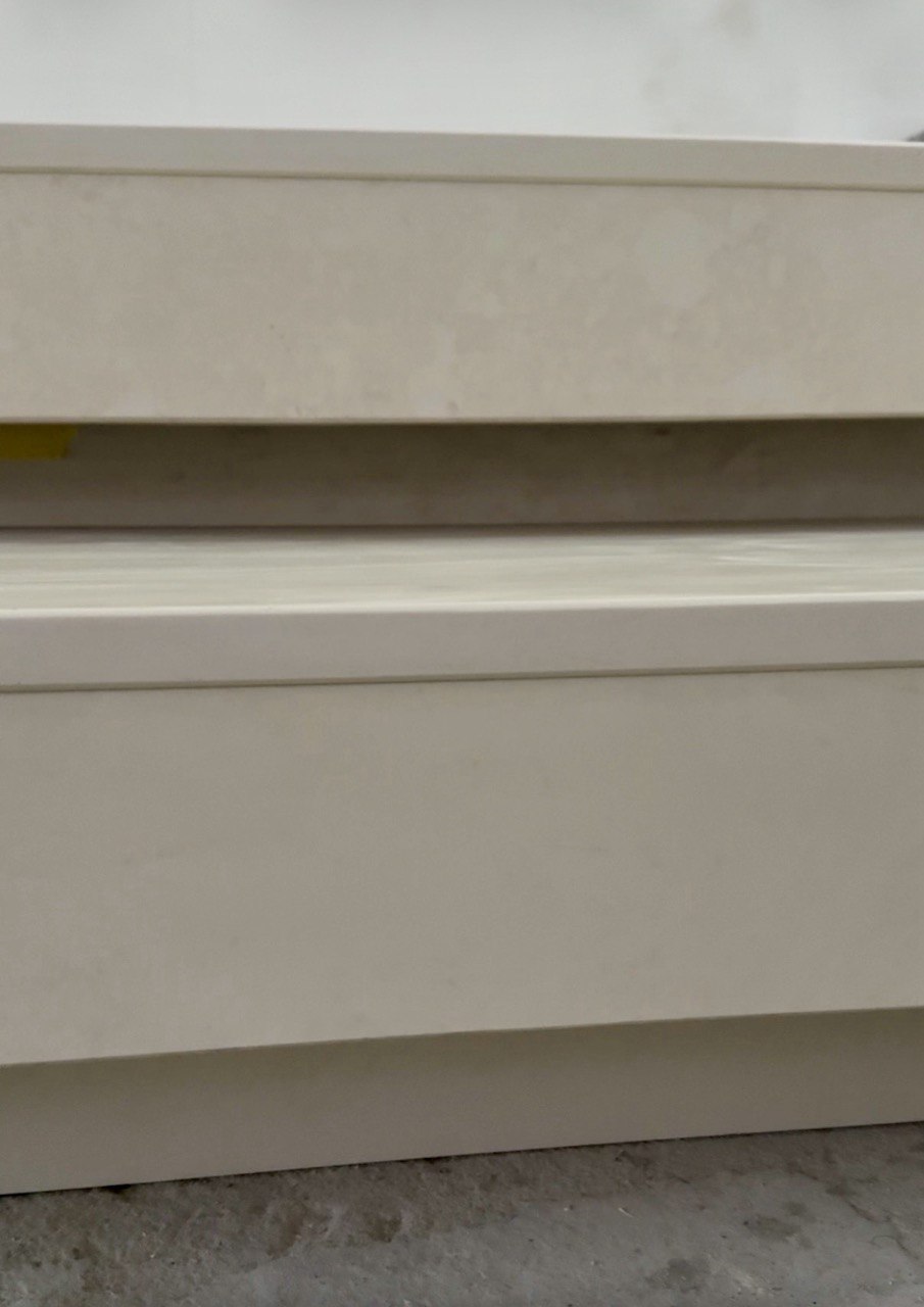 custom quartz stairs, premium stone staircase, floating staircase quartz, modern interior stairs, quartz stair treads